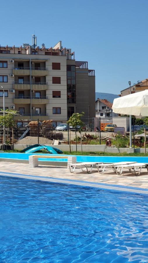 Relax Lux Daire Vrnjačka Banja Dış mekan fotoğraf