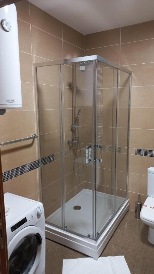 Relax Lux Daire Vrnjačka Banja Dış mekan fotoğraf